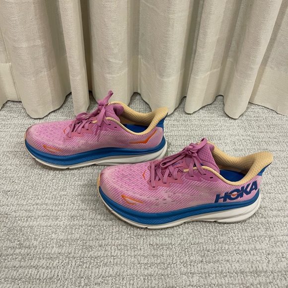 Hoka Cliftons 9 Pink - Picture 3 of 5